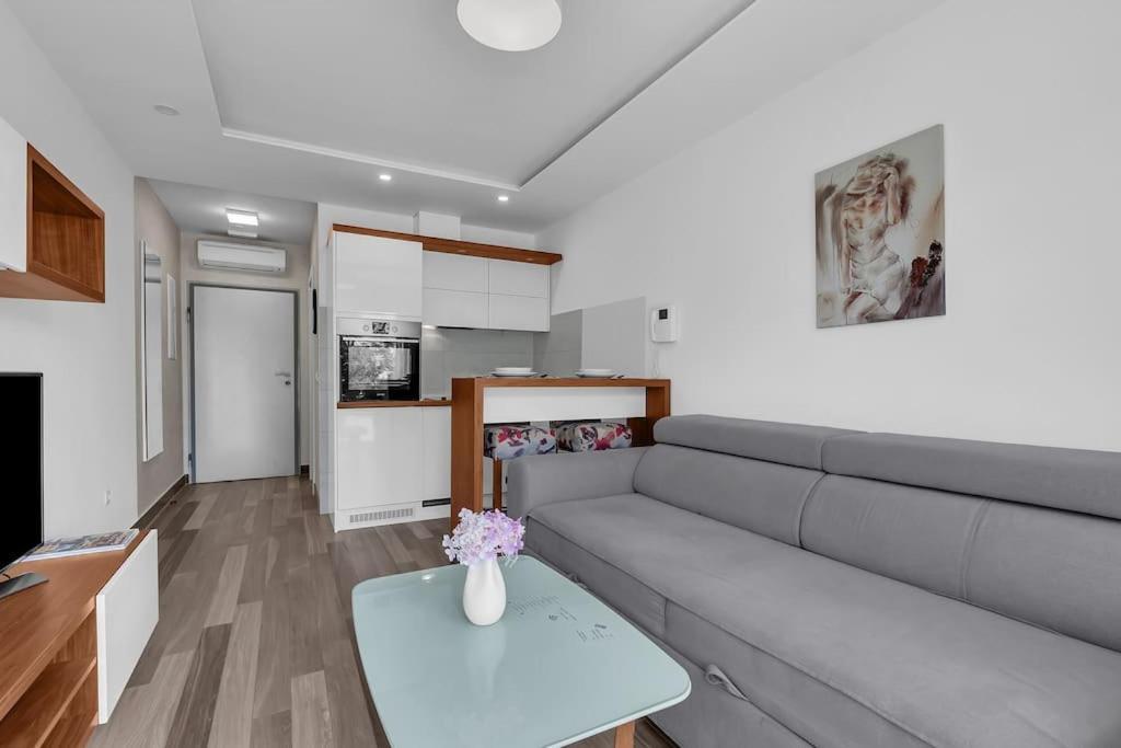 Brotis - Studioapartment - Makarska Exklusiv Проманья Экстерьер фото