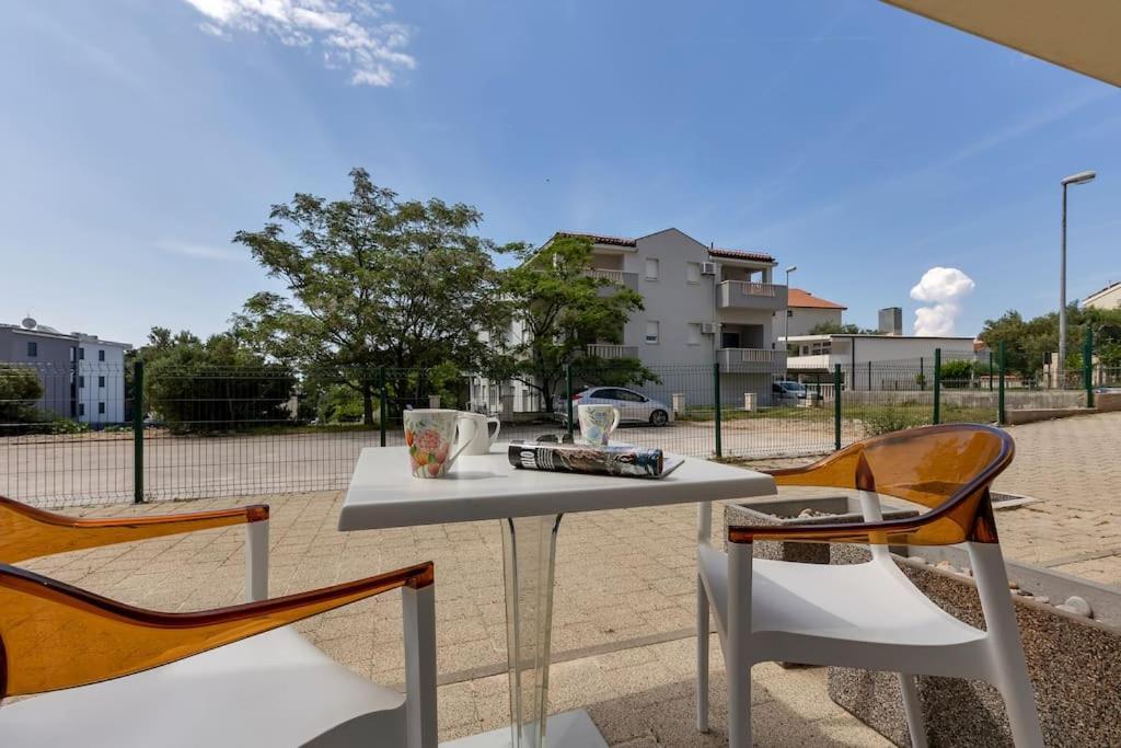 Brotis - Studioapartment - Makarska Exklusiv Проманья Экстерьер фото